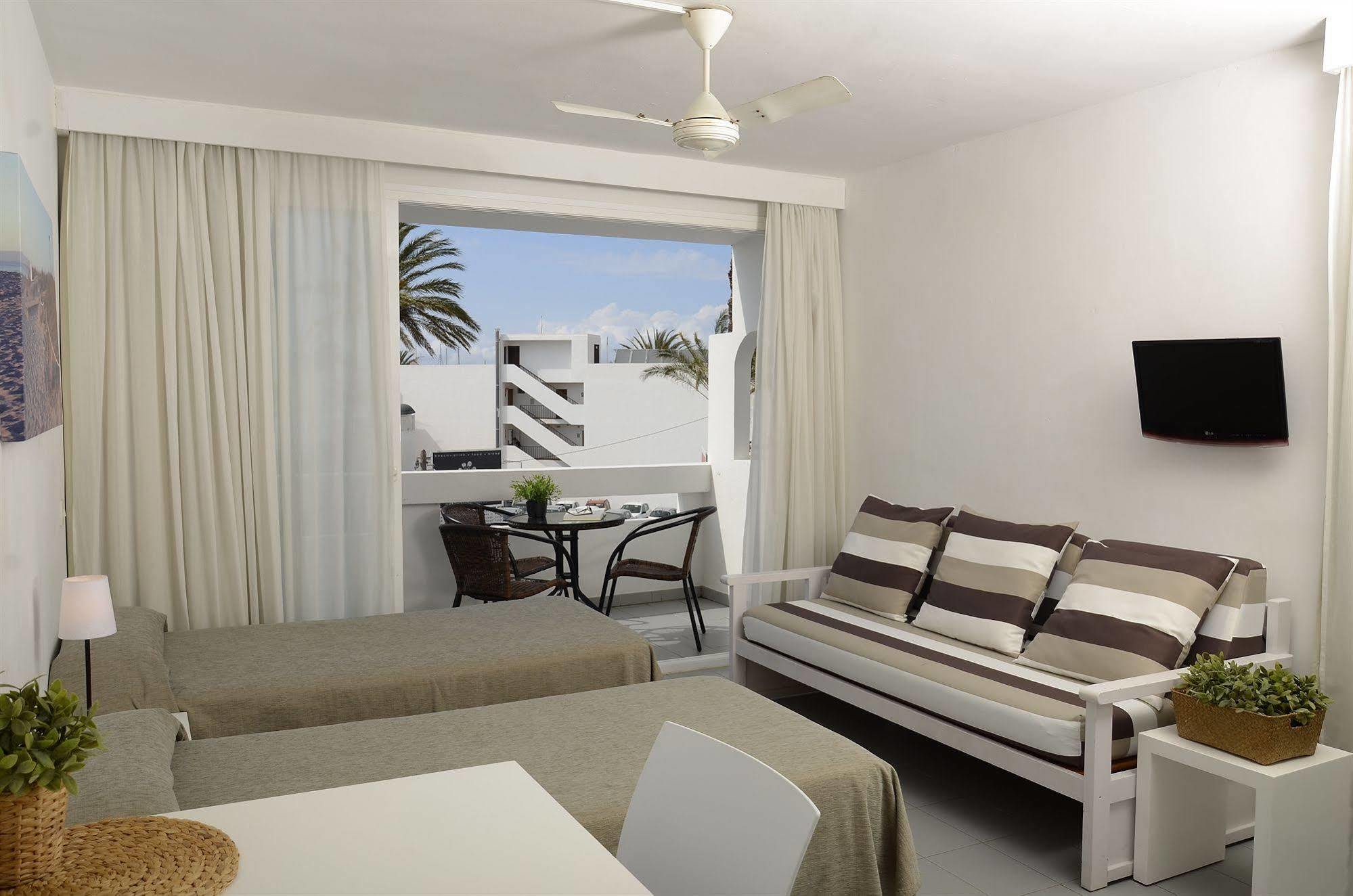 Apartamentos Sabina Playa La Savina  Εξωτερικό φωτογραφία